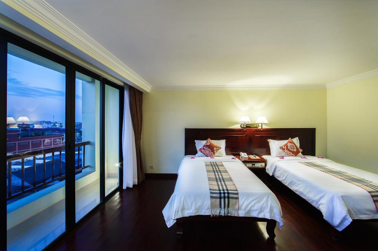Smiling Deluxe Hotel Siem Reap Luaran gambar